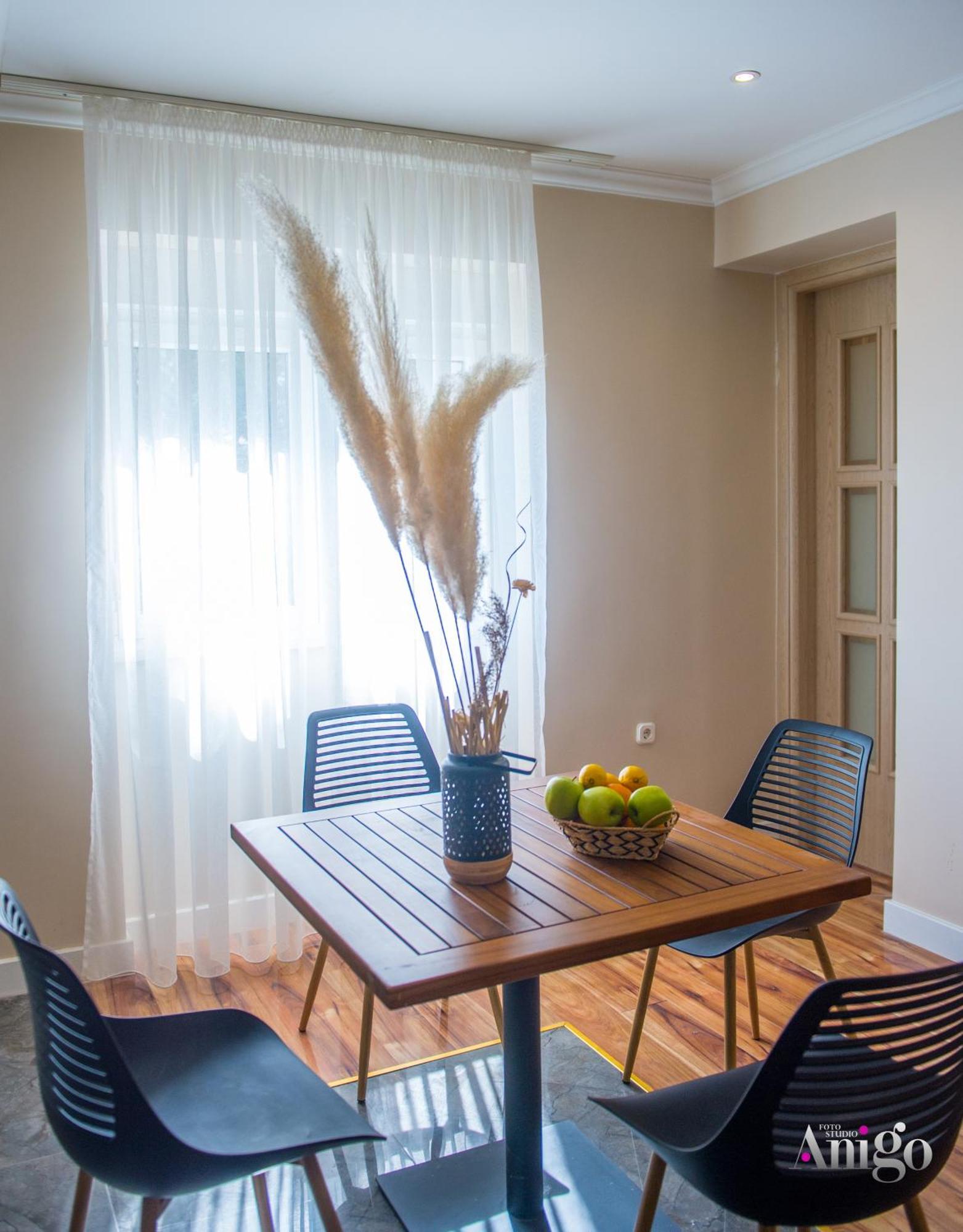 Luxury Apartment Black And Gold โมสตาร์ ภายนอก รูปภาพ